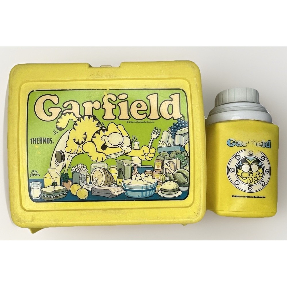 Garfield Lunchbox With Thermos Lunch Box Plastic Damage To Corner VTG